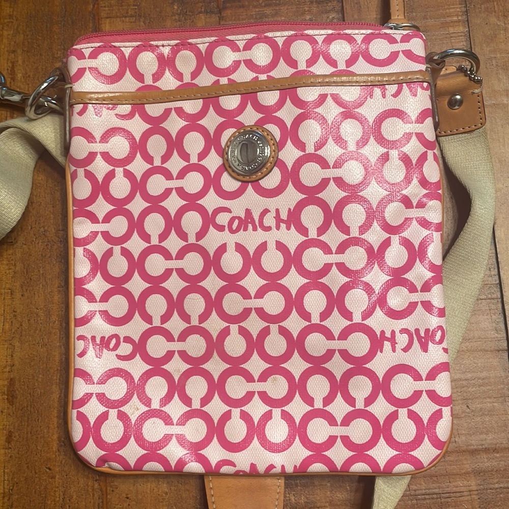 Coach crossbody pink bag